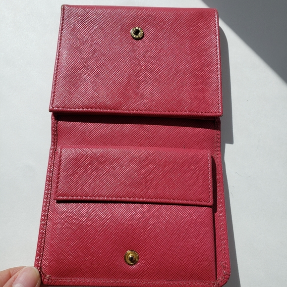Authentic Prada Saffiano Trifold Compact Wallet - Picture 11 of 17